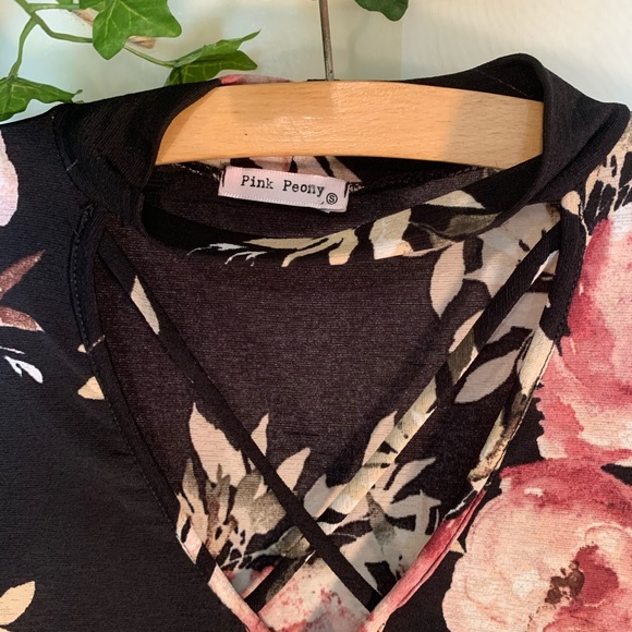 PINK PEONY floral top size Small - Picture 2 of 8
